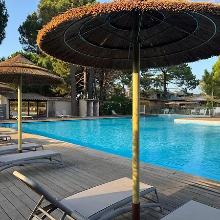 Mini T4 Duplex Dans Hoteliere Superbement Arboree Renovee En 2023 - Chez Anne Avec Piscine Chauffee Apartament *