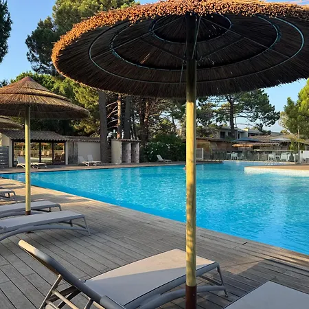 Mini Luxueusement Equipee T4 Duplex 70m2 Dans Fiori Di Cala Rossa Superbement Arboree - Chez Anne Avec Tres Grande Piscine De 350 M2 Chauffee Apartmán *